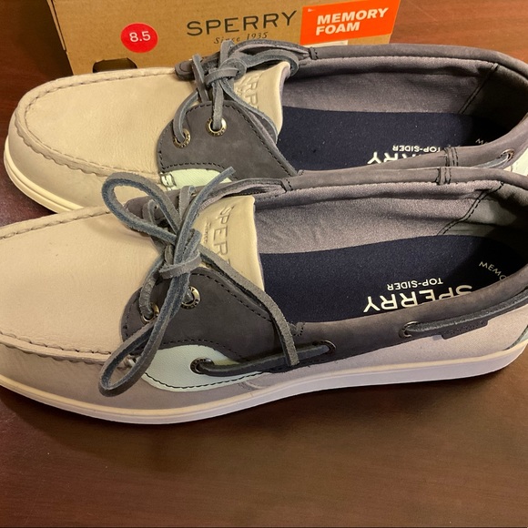 BRAND NEW SPERRY SHOES - Picture 2 of 6
